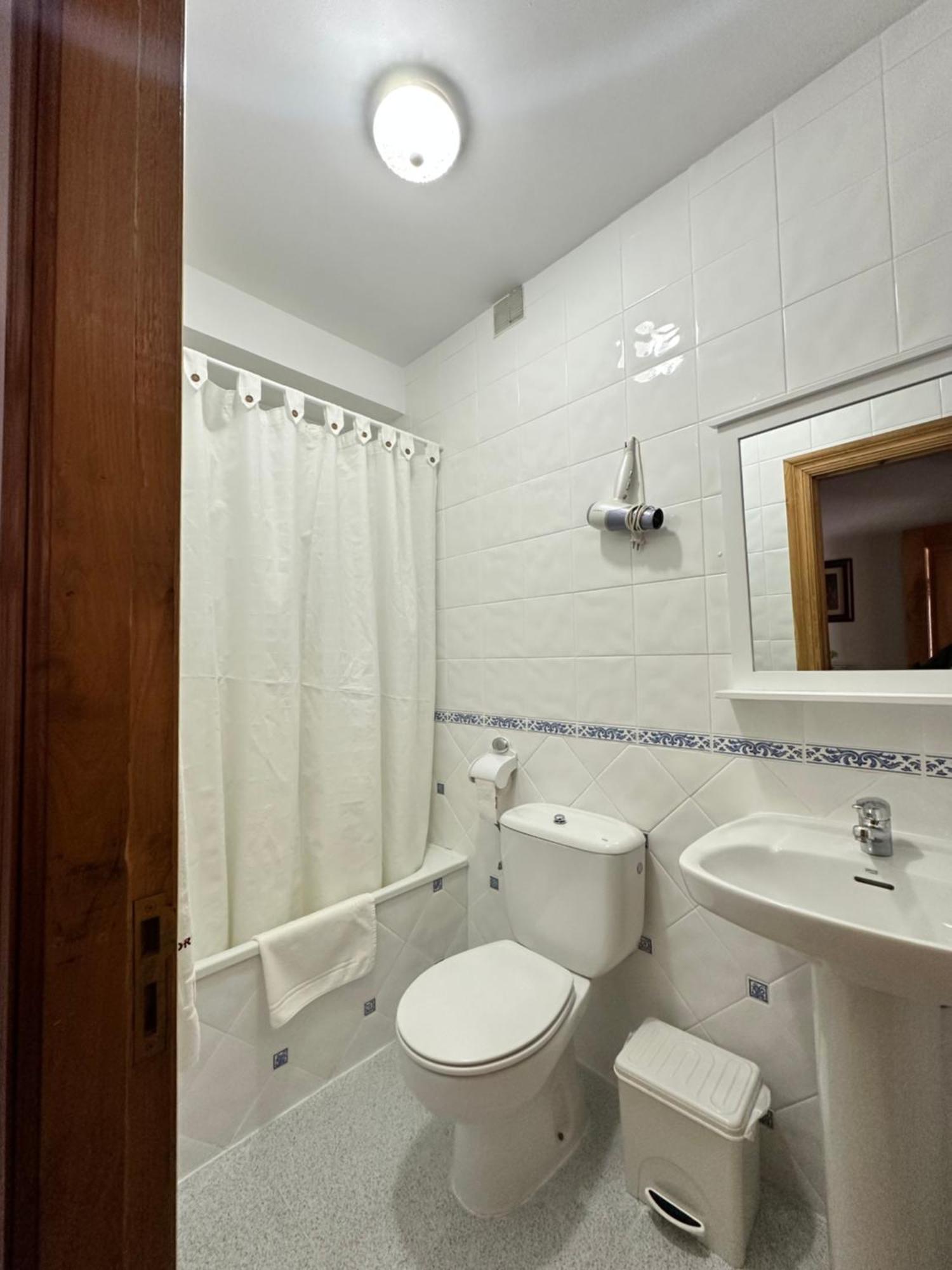 Casa Rural El Torrejon Аренас де Кабралес Екстериор снимка